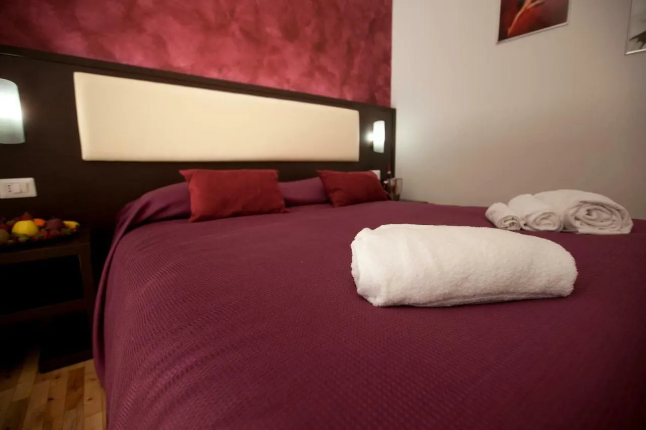 Bed and Breakfast Star Of Roma 2*,  Italia